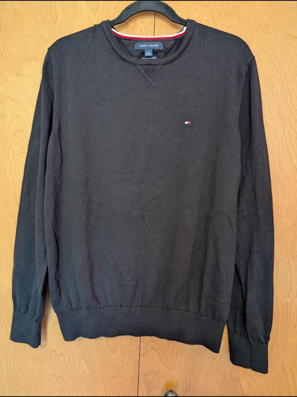Tommy Hilfiger Men's Black Crewneck Sweater with Signature Flag Size Large